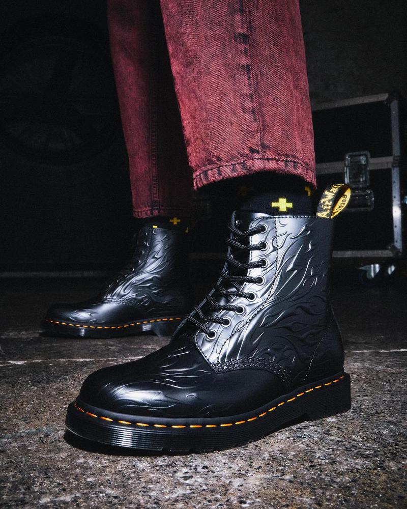 Dr Martens 1460 Flames Emboss Læder Snørestøvler Dame Sort | DK 160OKI